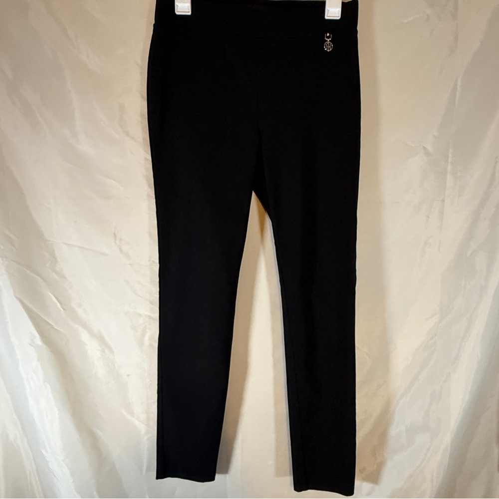 Tommy Hilfiger women’s stretchy skinny pants size 8